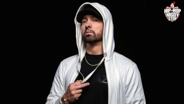 Eminem: 500 tysięcy płyt sprzedanych w miesiąc!